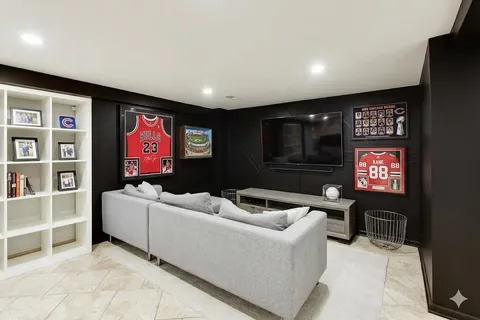 $675,000 | 5818 North Overhill Avenue, Chicago, IL 60631