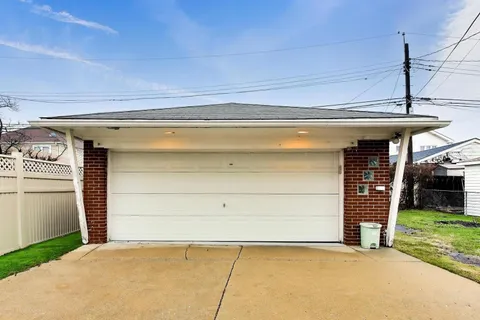 $649,000 | 5818 North Overhill Avenue, Chicago, IL 60631