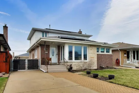 $675,000 | 5818 North Overhill Avenue, Chicago, IL 60631