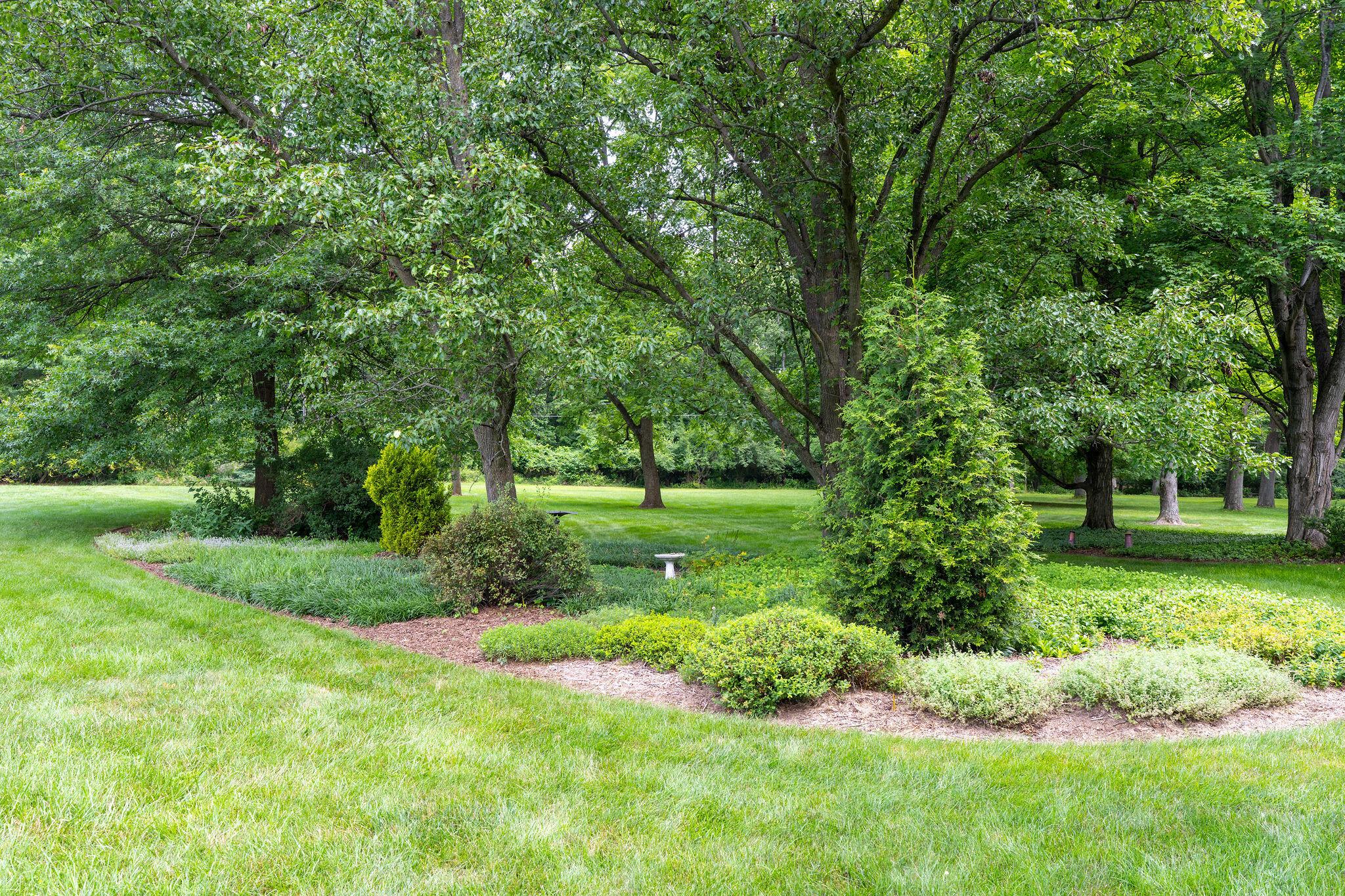 1350 Carriage Road Powell, OH 43065 - Photo 75 of 80 1350CarriageRdGardenAreas-3