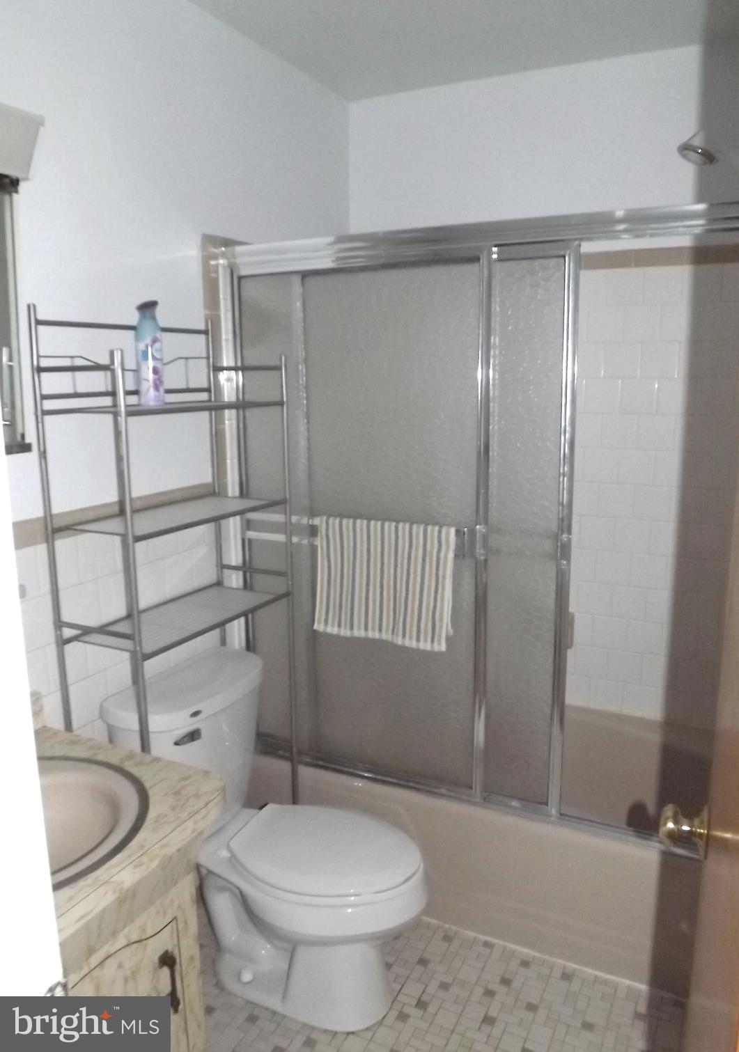 9901 Dangerfield Road Clinton, MD 20735 - Photo 11 of 39 Master bath