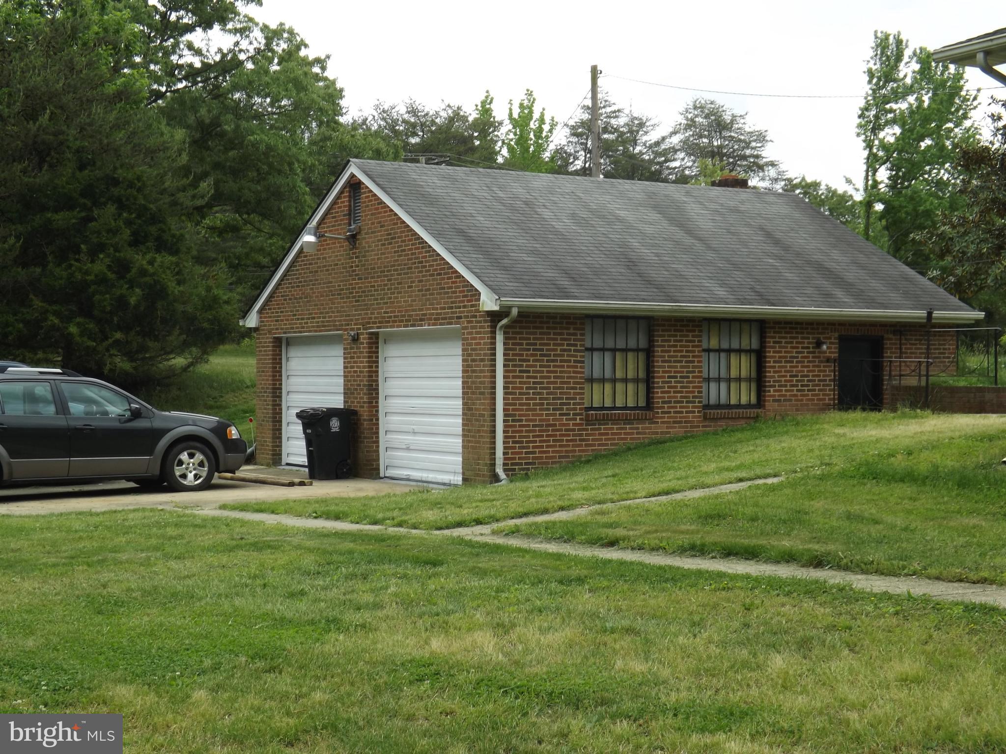 9901 Dangerfield Road Clinton, MD 20735 - Photo 3 of 39 Two Car Brick Garage