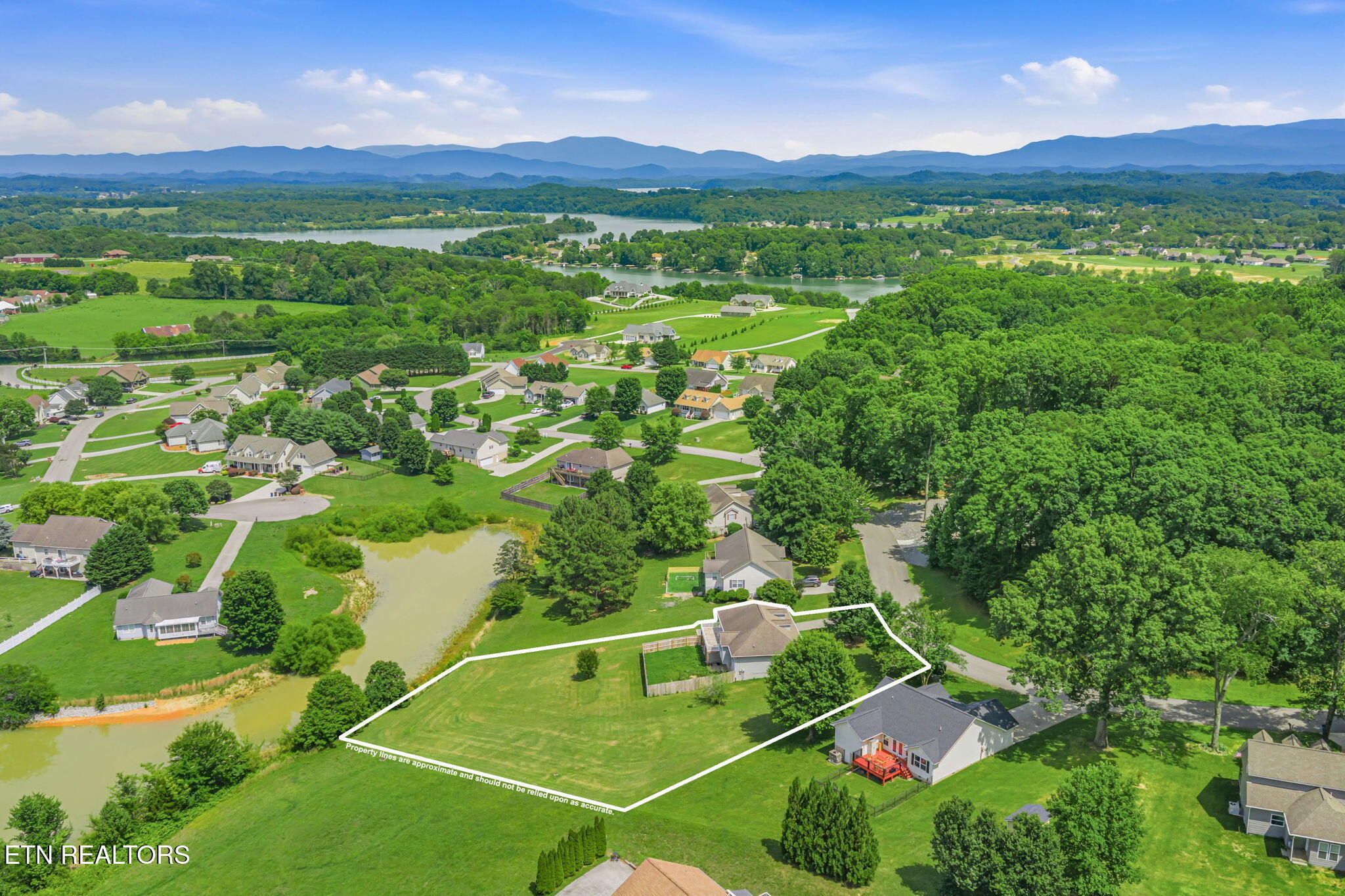 138 Country Way Road Vonore, TN 37885 - Photo 3 of 50 53-web-or-mls-138 Country Way-63A
