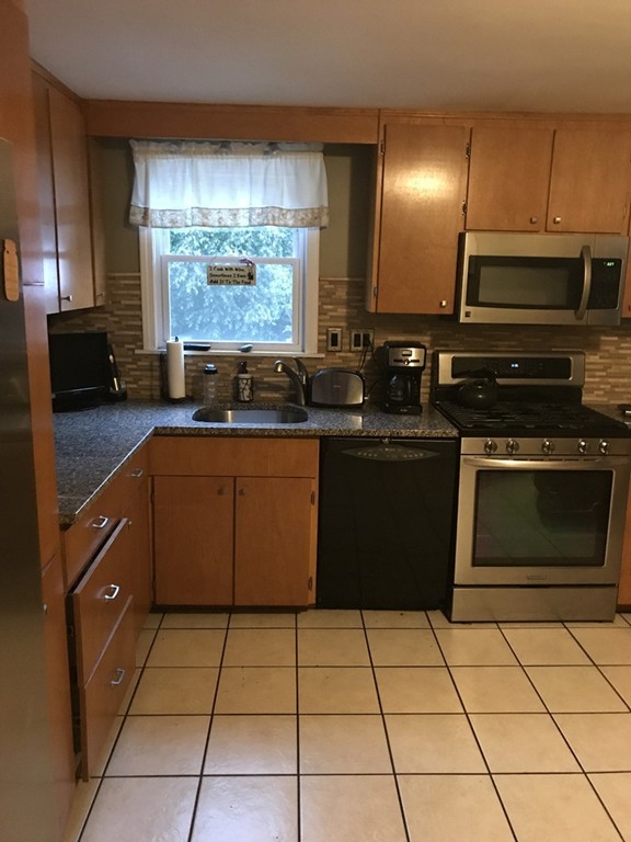 21 Tumelty Road Peabody, MA 01960 - Photo 10 of 27 Gallery Image 10