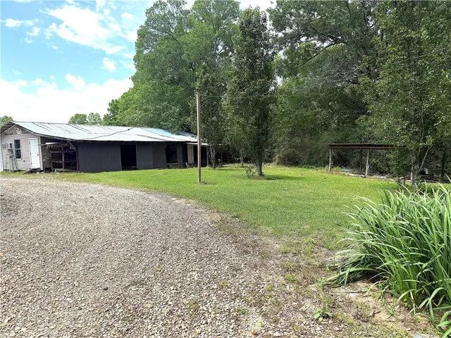 $299,900 | 21137 Highway 1057, Kentwood, LA 70444