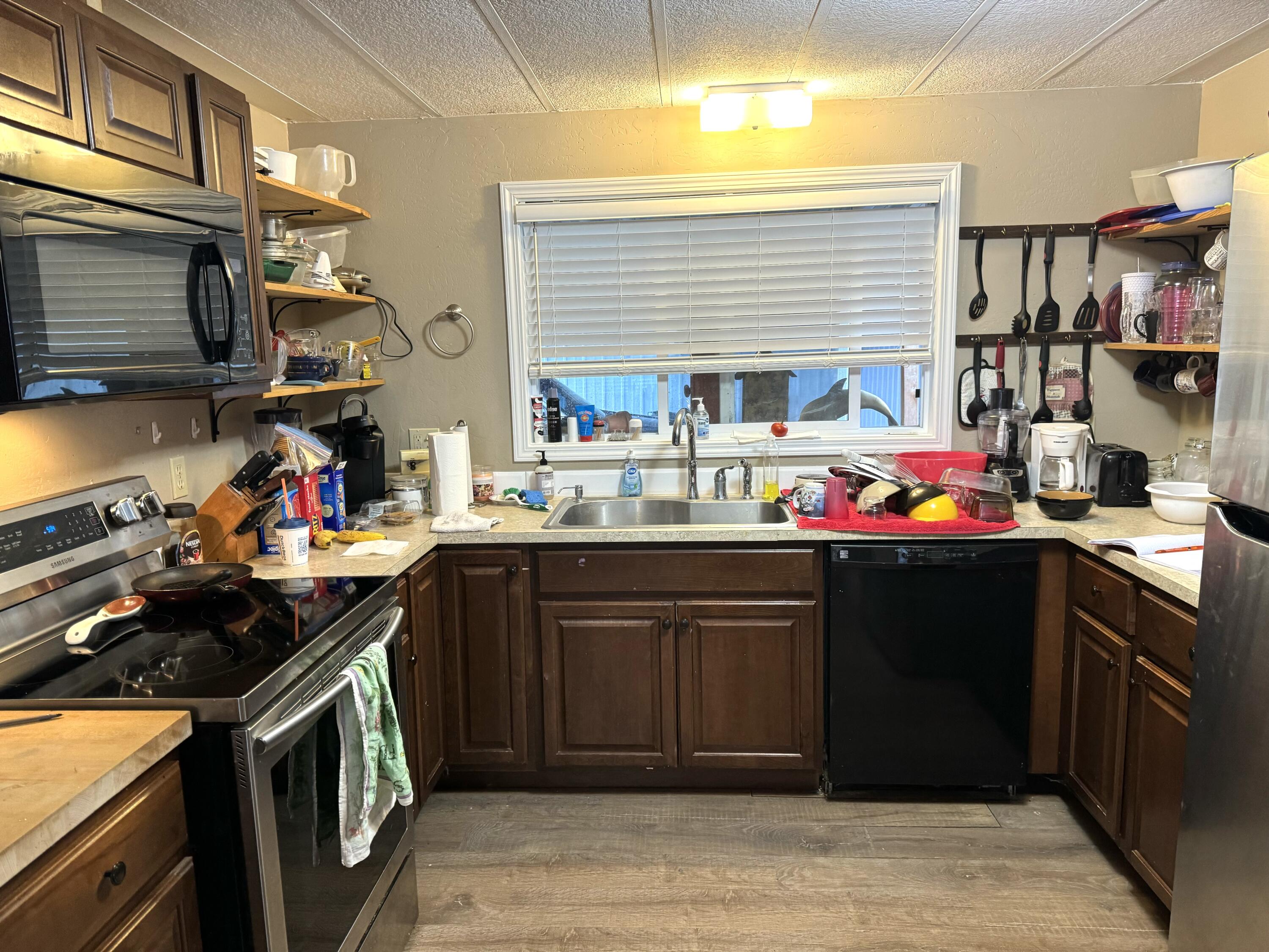 6901 Old Stage Road, Unit 18 Central Point, OR 97502 - Photo 5 of 14 IMG_5914