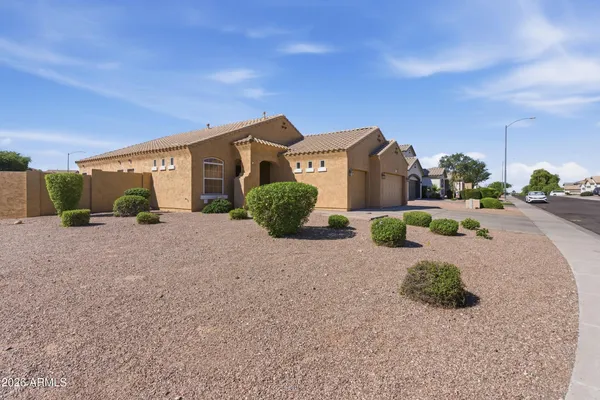 $549,900 | 10525 West Melinda Lane, Peoria, AZ 85382