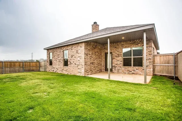 $2,500 | 10502 Aberdeen Avenue, Lubbock, TX 79424
