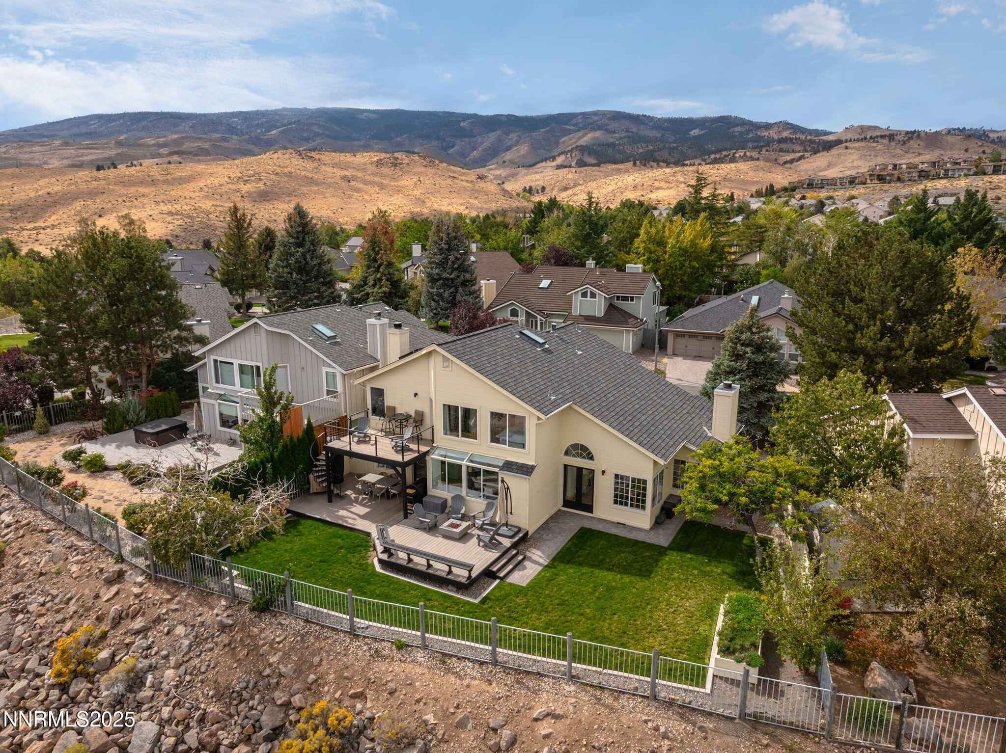 2652 Starr Meadows Loop Reno, NV 89519 - Photo 12 of 72 71-web-or-mls-DJI_0493