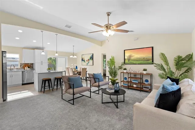 $2,250 | 560 Sumner Avenue, Orange City, FL 32763