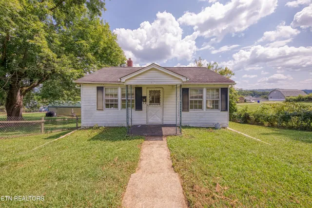 $159,900 | 817 Medaris Street, Clinton, TN 37716