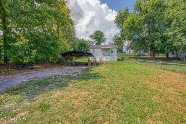 $159,900 | 817 Medaris Street, Clinton, TN 37716