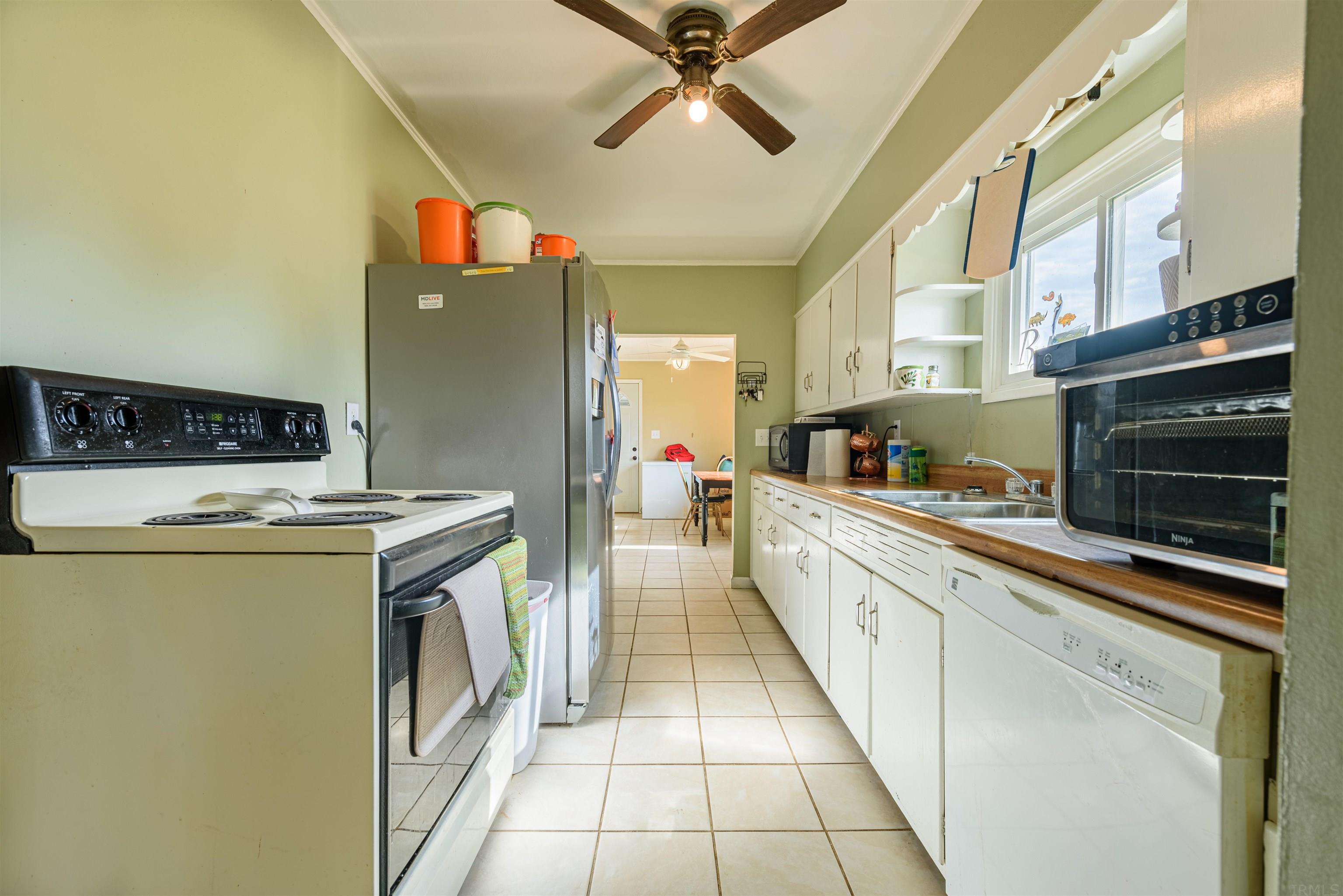 4520 Knoll Road Fort Wayne, IN 46809 - Photo 8 of 22