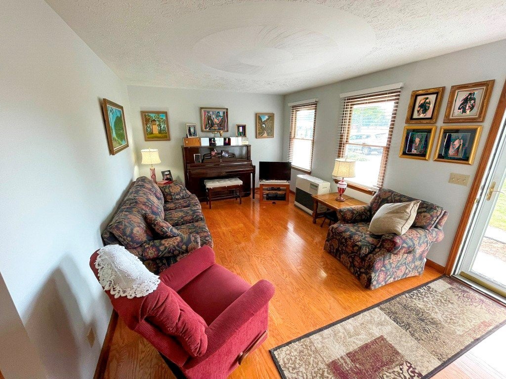 693 Ivanhoe Road Max Meadows, VA 24360 - Photo 8 of 41 Gallery Image 8