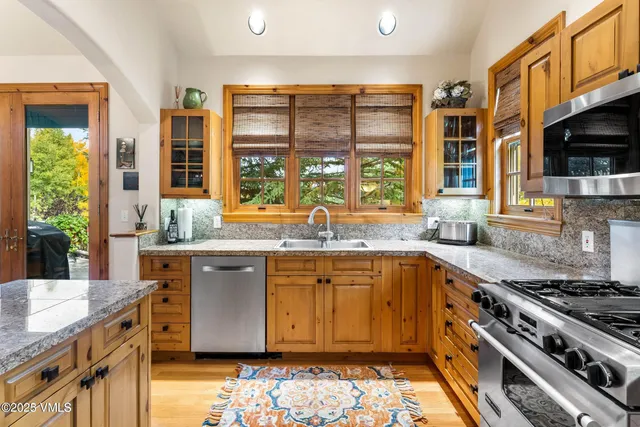 $2,995,000 | 114 Bermuda Drive, Edwards, CO 81632