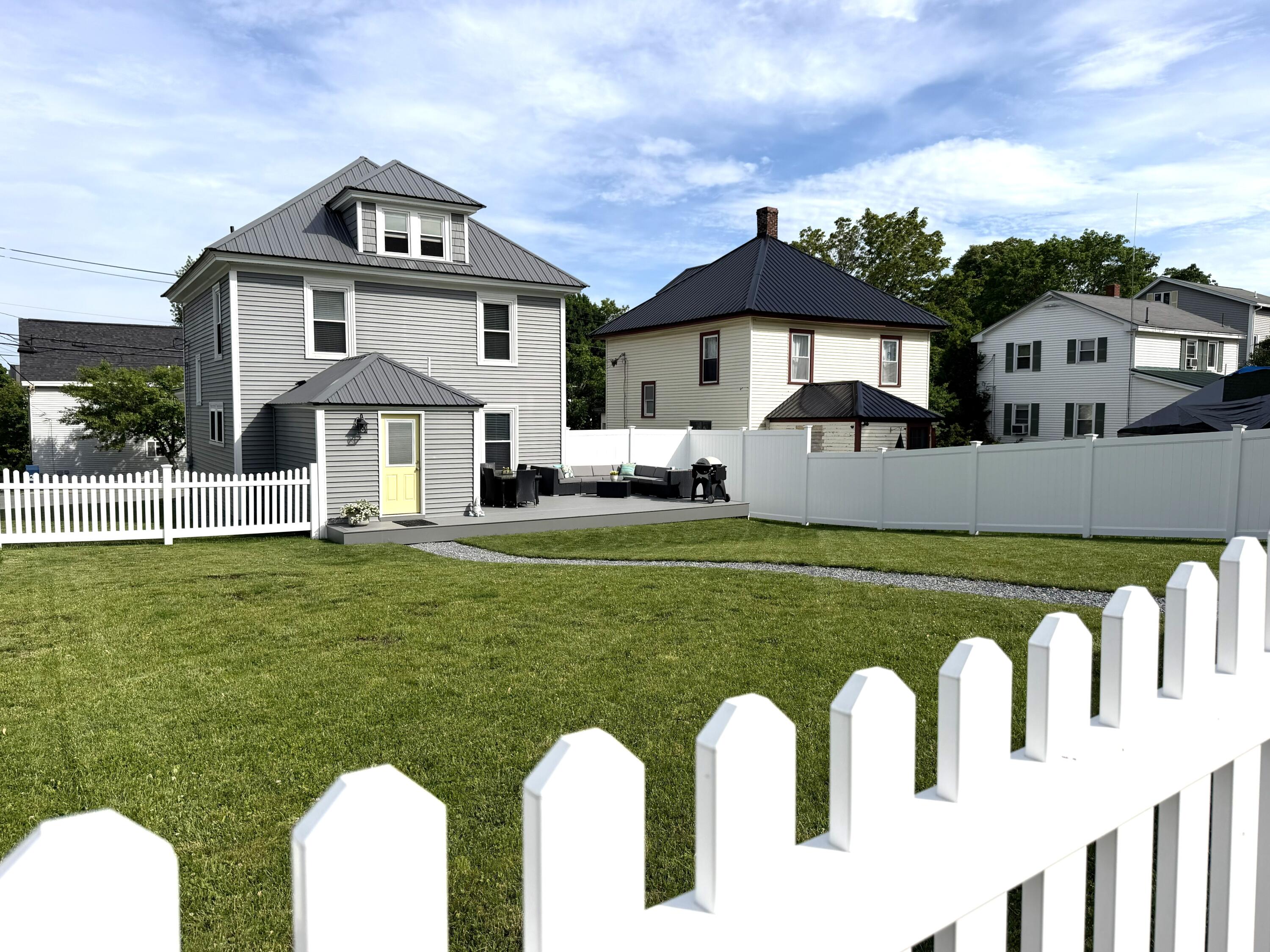 231 3rd Street Bangor, ME 04401 - Photo 4 of 50 4
