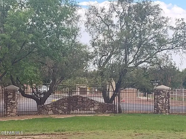 $923,000 | 1 Cielo Dorado Drive, Anthony, NM 88021