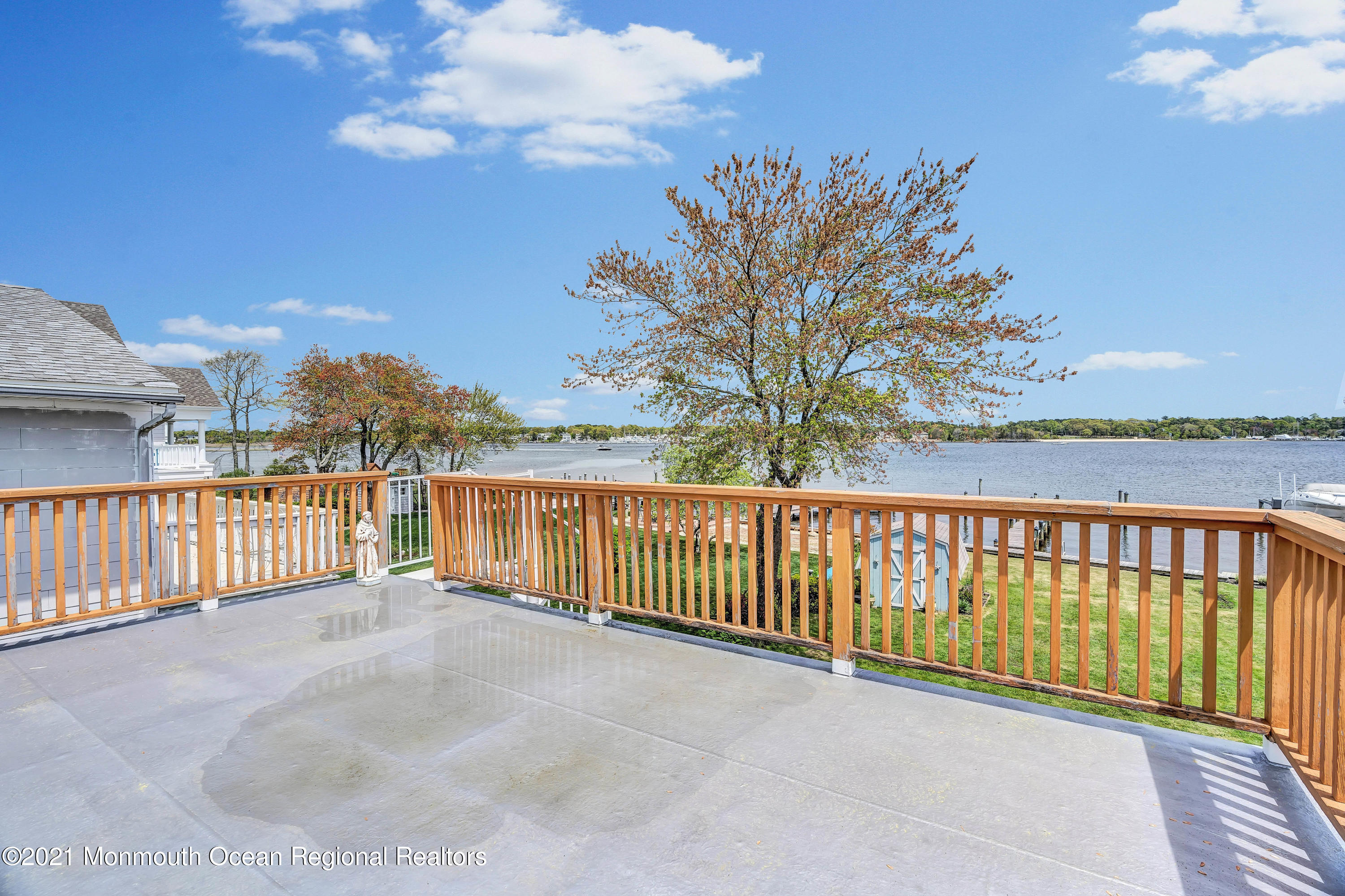 65 Metedeconk Road Brick, NJ 08723 - Photo 64 of 67 a view of a balcony with wooden fence