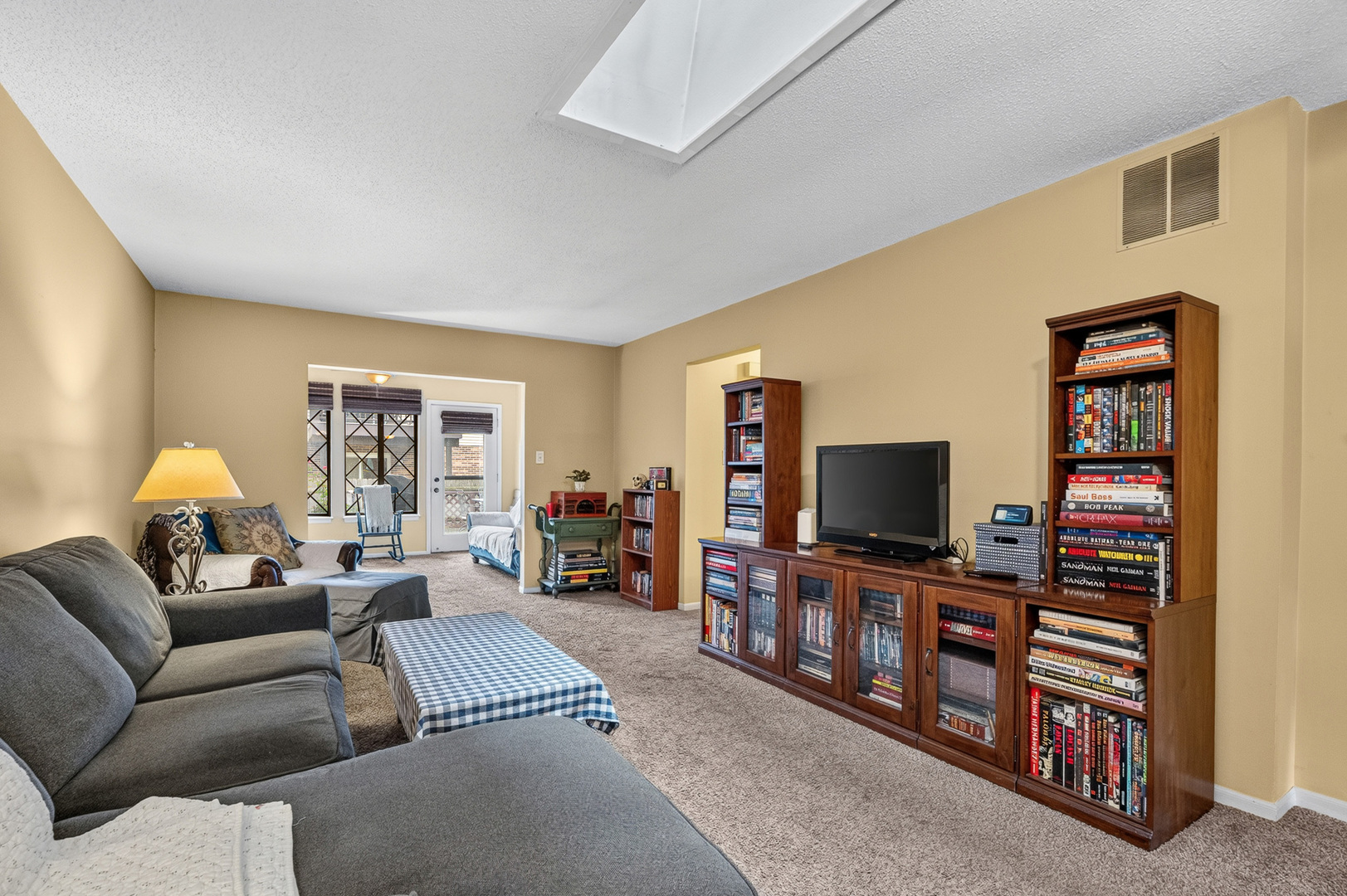 818 Shagbark Road New Lenox, IL 60451 - Photo 8 of 29 Gallery Image 8