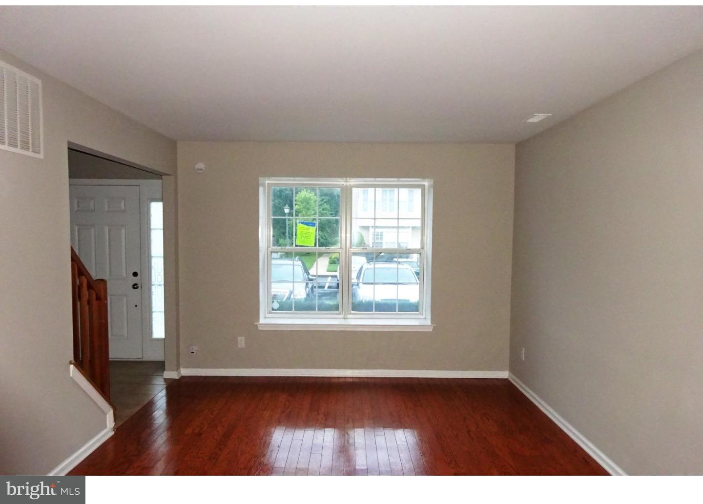 1304 Stokes Road Mount Laurel, NJ 08054 - Photo 4 of 16 Living Room