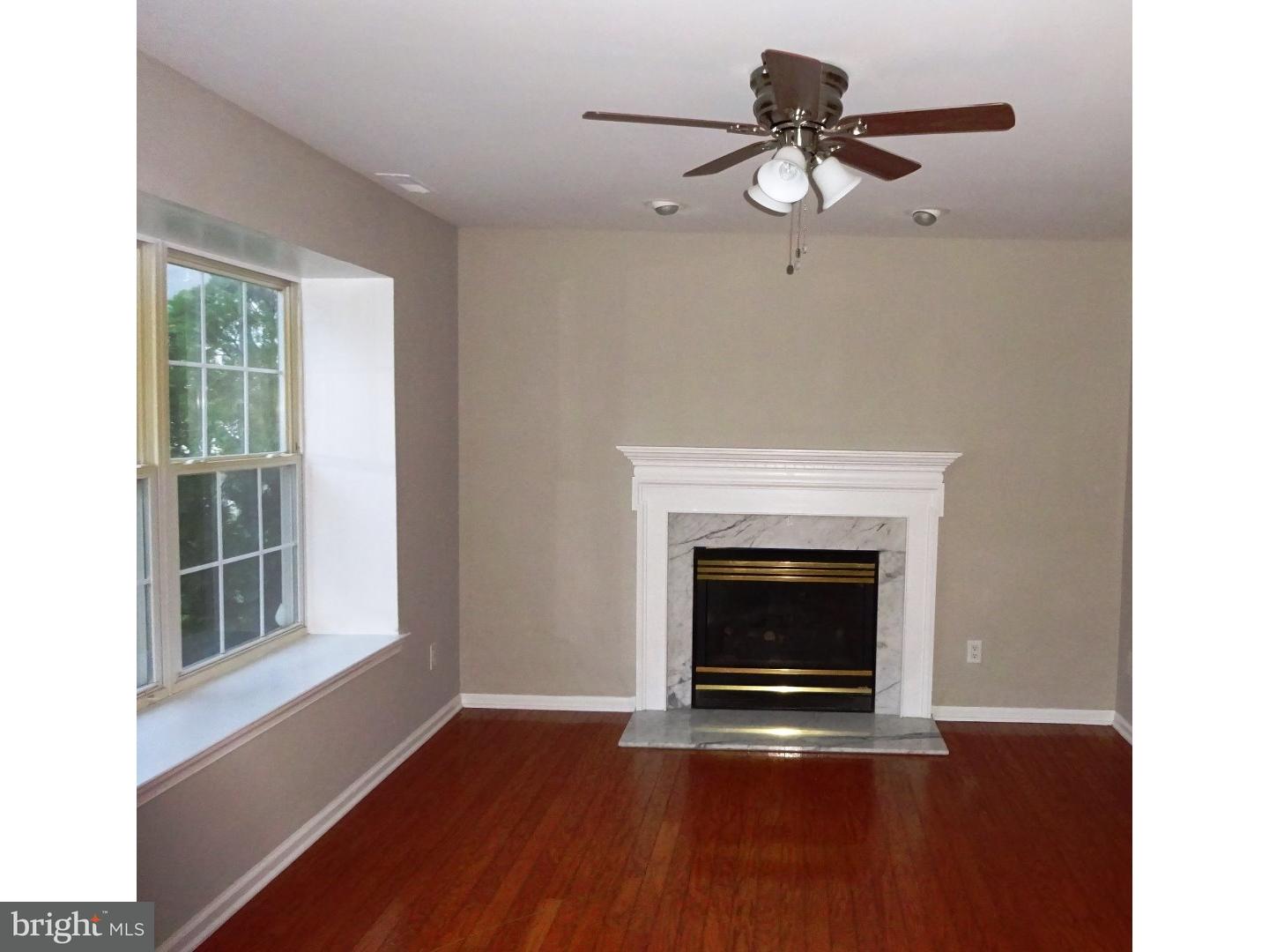 1304 Stokes Road Mount Laurel, NJ 08054 - Photo 10 of 16 Family Room