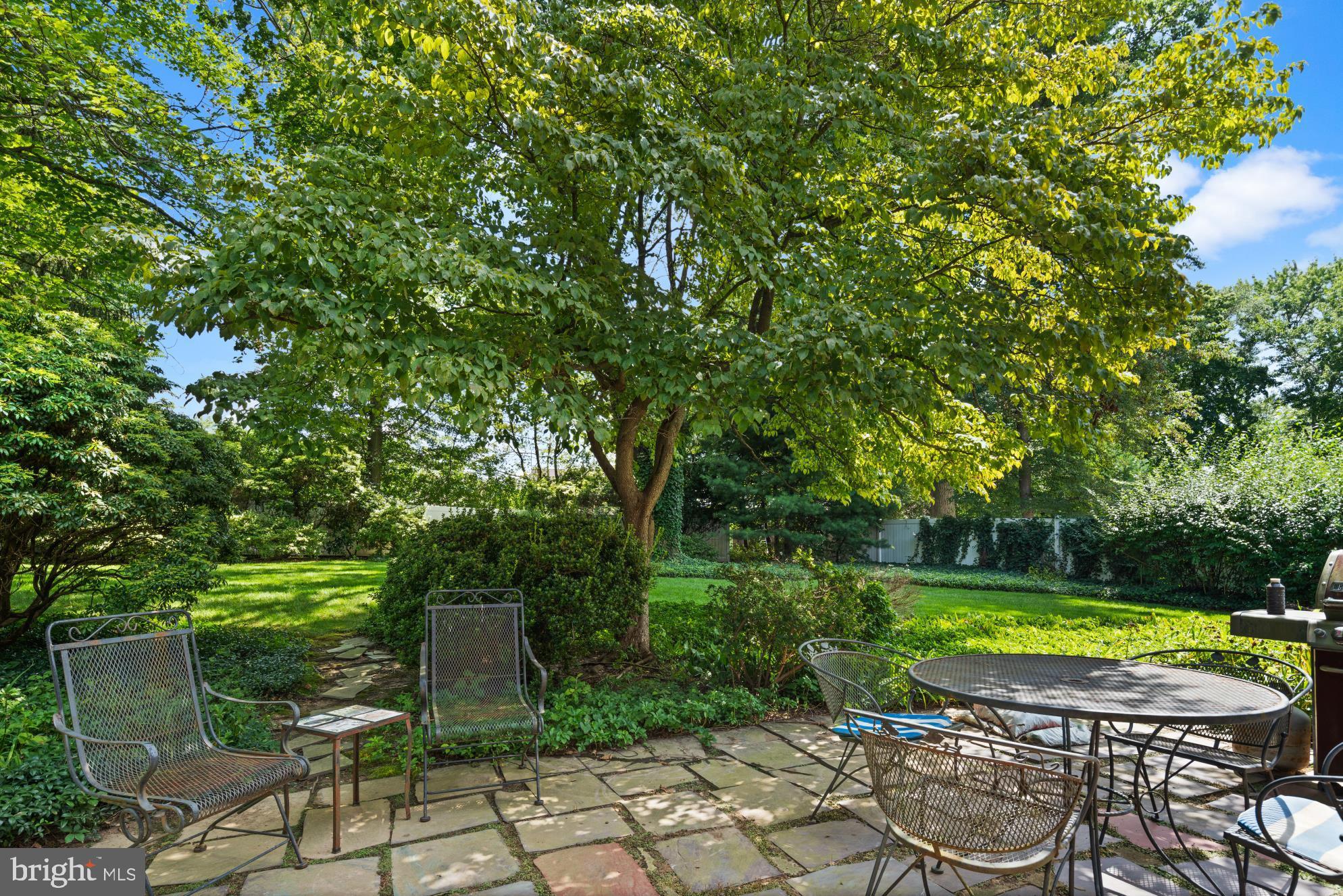 13 Colburn Road East Brunswick, NJ 08816 - Photo 24 of 34