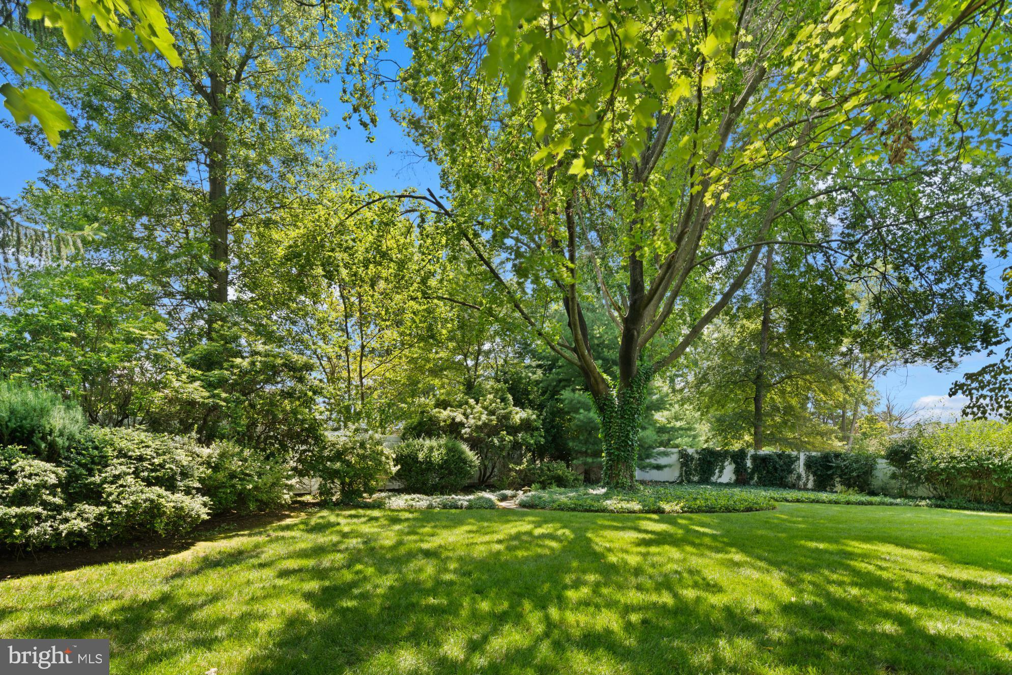 13 Colburn Road East Brunswick, NJ 08816 - Photo 30 of 34