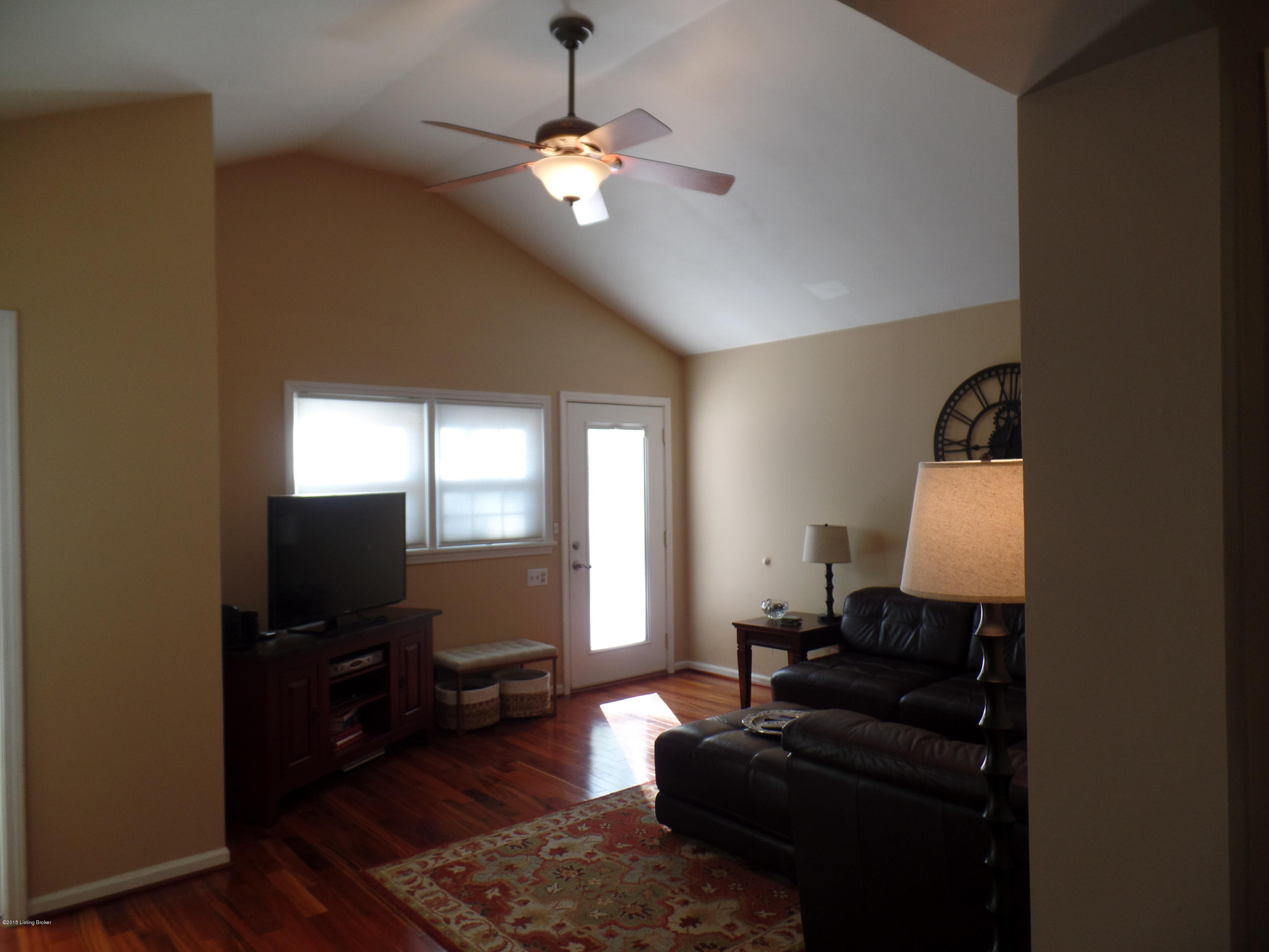 816 Perryman Road Louisville, KY 40207 - Photo 7 of 24 2015-05-01 17.39.53