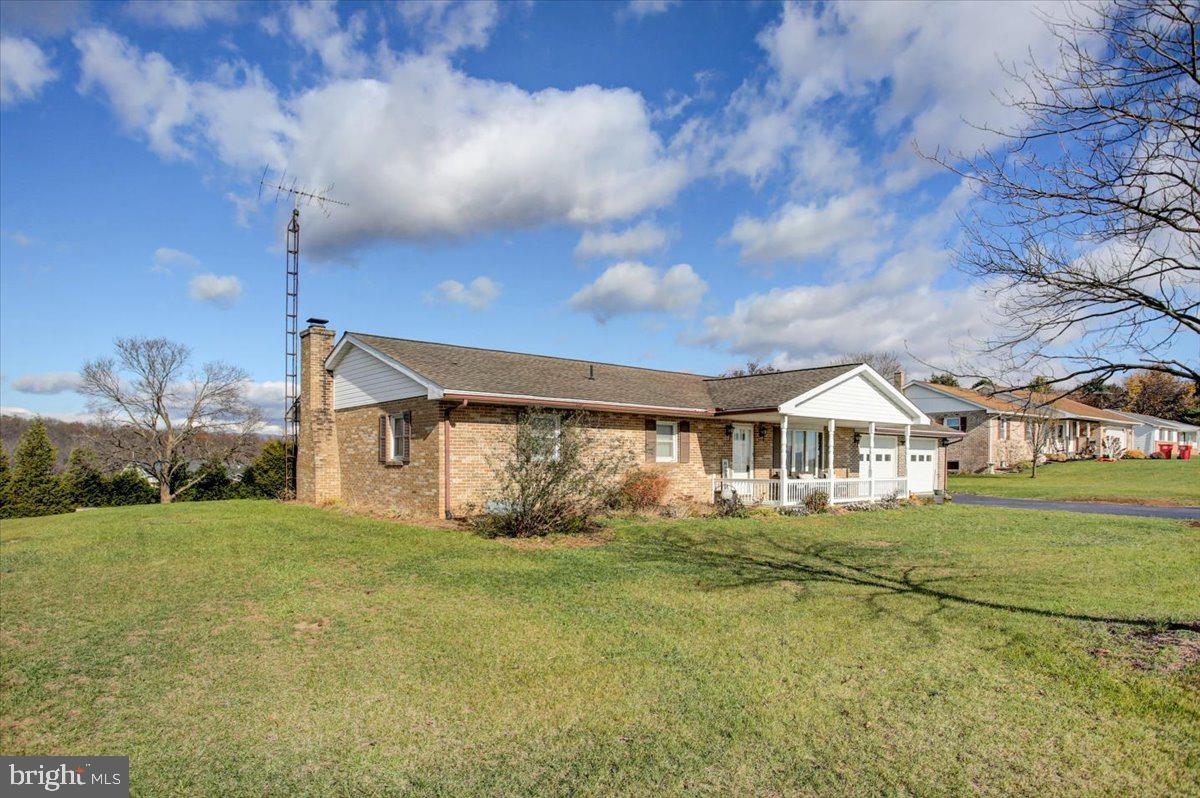 955 Ridge Road Shippensburg, PA 17257 - Photo 3 of 33 Gallery Image 3