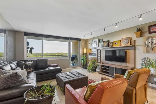 $230,000 | 3883 Turtle Creek Boulevard, Unit 1616, Dallas, TX 75219