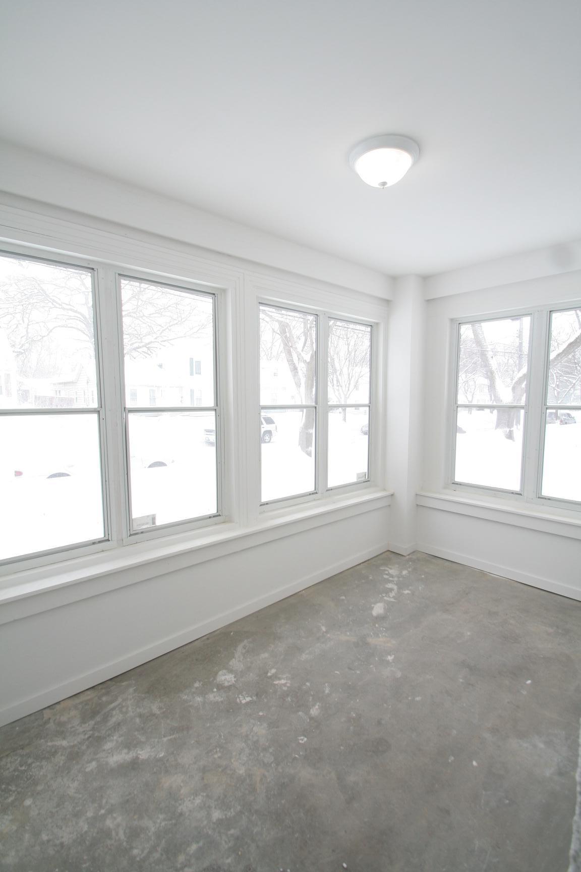 411 11th Avenue Southeast Rochester, MN 55904 - Photo 3 of 12