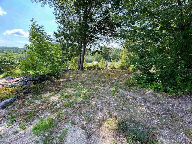 $98,000 | 149 Bear Hill Road, Henniker, NH 03242