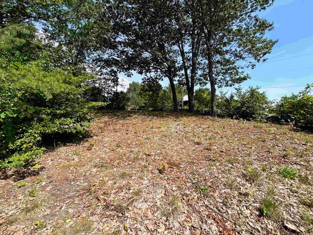 $98,000 | 149 Bear Hill Road, Henniker, NH 03242