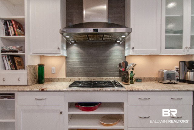 133 McGregor Avenue Mobile, AL 36608 - Photo 16 of 38 Gas Range