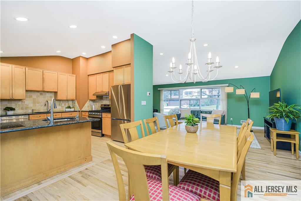 11 Agate Road East Brunswick, NJ 08816 - Photo 13 of 49