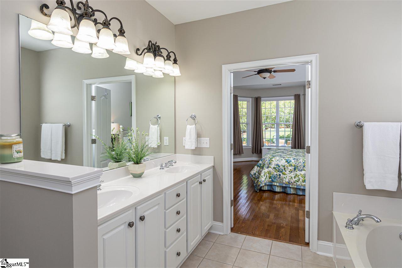 202 Aldgate Way Greer, SC 29650 - Photo 20 of 36 Gallery Image 20