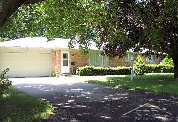 905 North Center Road Saginaw, MI 48638 - Photo 1 of 7 20034986.JPG