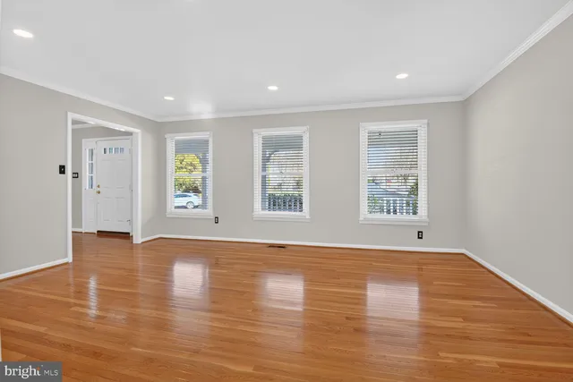 $1,049,900 | 3314 Tuckaway Court, Herndon, VA 20171