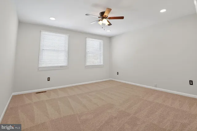 $1,049,900 | 3314 Tuckaway Court, Herndon, VA 20171