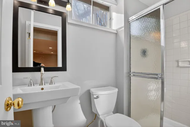 $1,049,900 | 3314 Tuckaway Court, Herndon, VA 20171