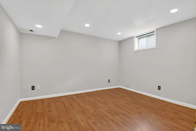 $1,049,900 | 3314 Tuckaway Court, Herndon, VA 20171