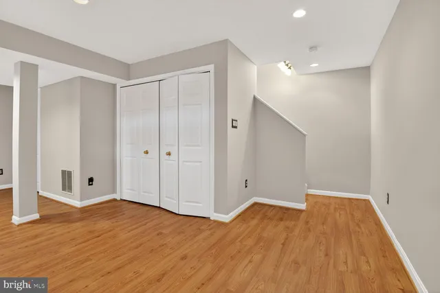 $1,049,900 | 3314 Tuckaway Court, Herndon, VA 20171