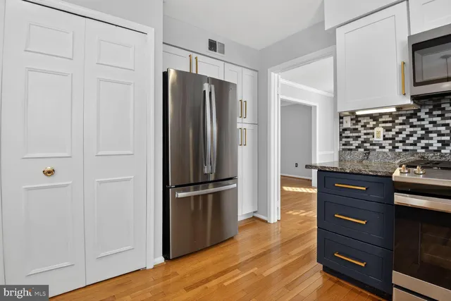 $1,049,900 | 3314 Tuckaway Court, Herndon, VA 20171