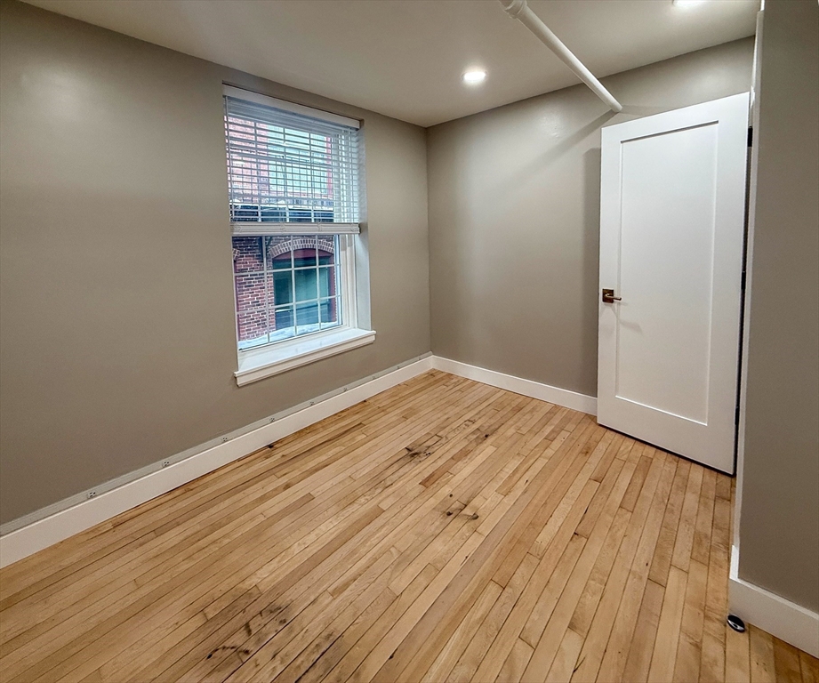 48-50 Winter Street, Unit 5R Boston, MA 02111 - Photo 9 of 11