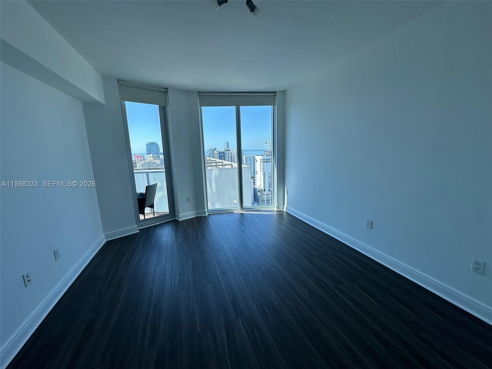 185 Southwest 7th Street, Unit 3210 Miami, FL 33130 - Photo 5 of 14