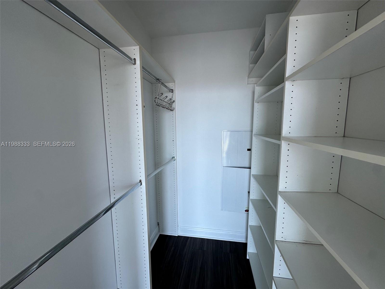 185 Southwest 7th Street, Unit 3210 Miami, FL 33130 - Photo 6 of 14