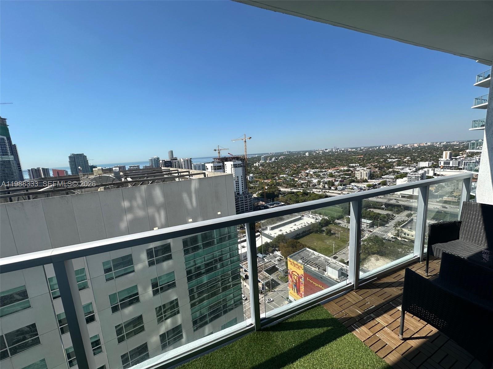 185 Southwest 7th Street, Unit 3210 Miami, FL 33130 - Photo 8 of 14