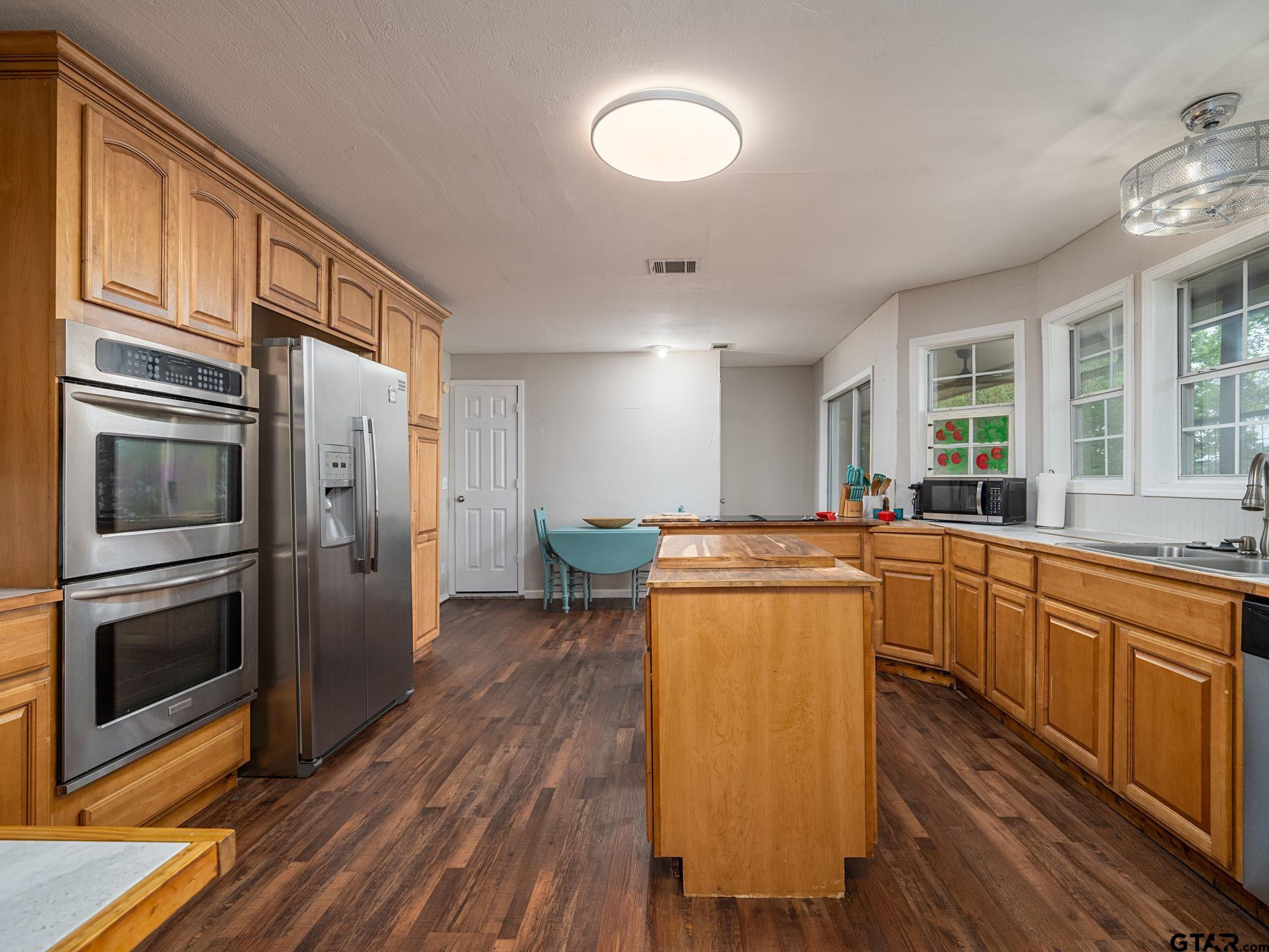 14032 Eastside Road Tyler, TX 75707 - Photo 22 of 40 Gallery Image 22