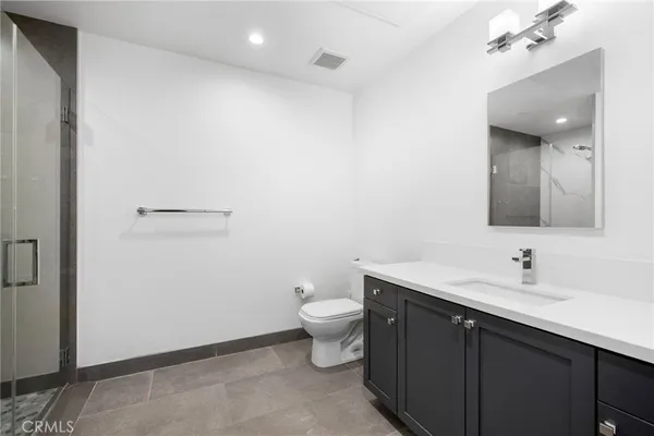 $4,000 | 125 Hurlbut Street, Unit 108, Pasadena, CA 91105