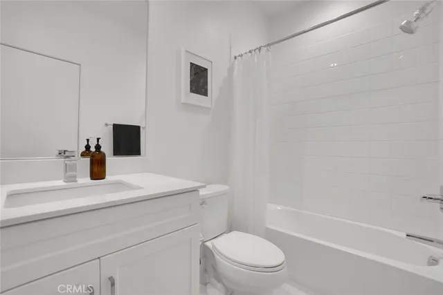 $823,000 | 318 Bridgewater Way, Unit 7, Gardena, CA 90247